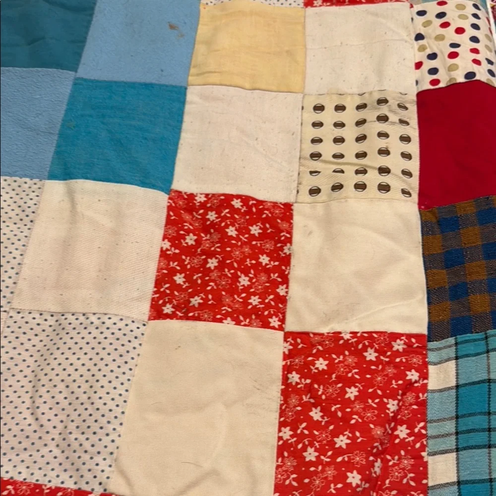 Quilt Vintage Blue,Yellow,Multi Color Tied Quilt